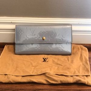 Louis Vuitton Vernis wallet w/dust cover